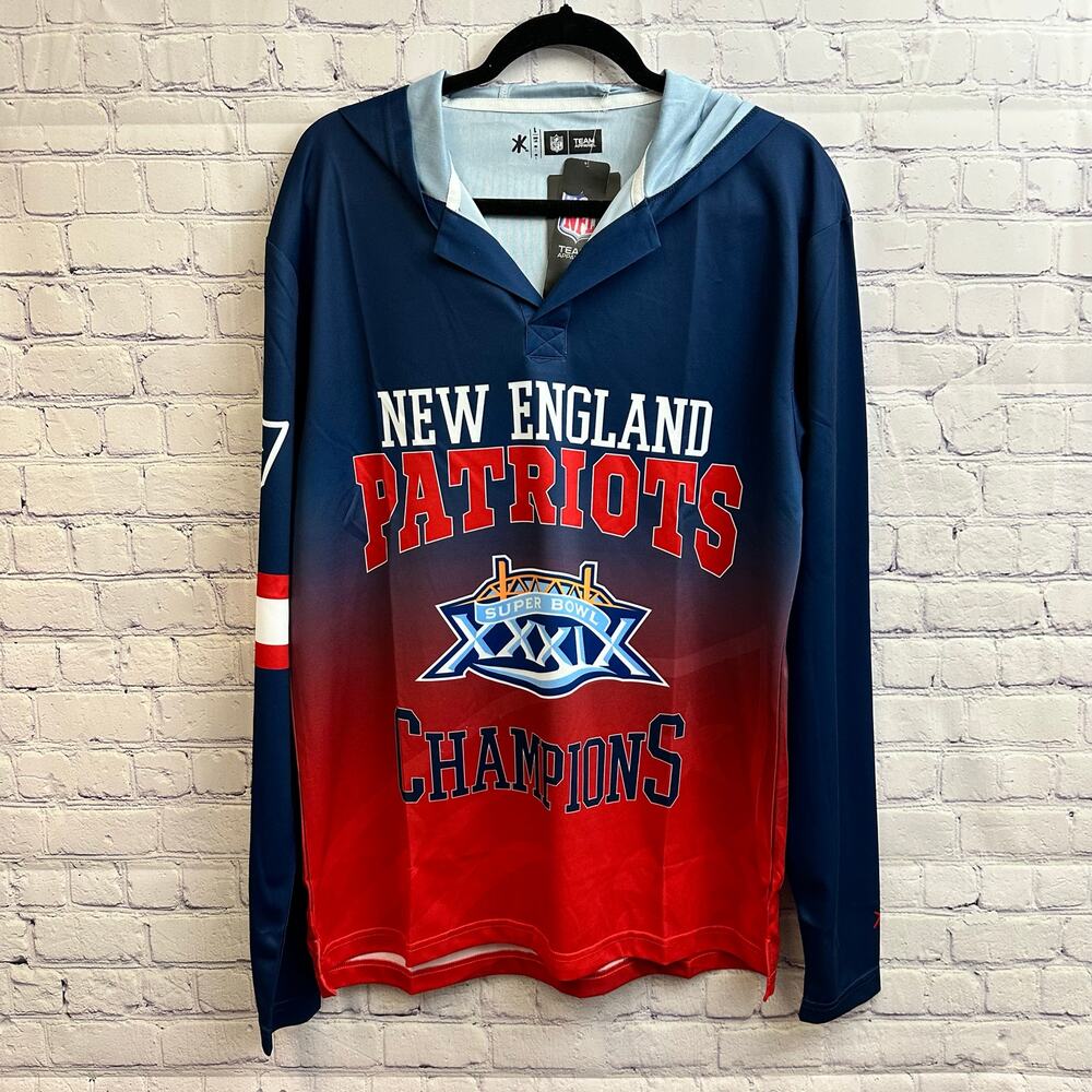 NFL New England Patriots Super Bowl XXXIX Champions Hoody Tee Size Large NEW